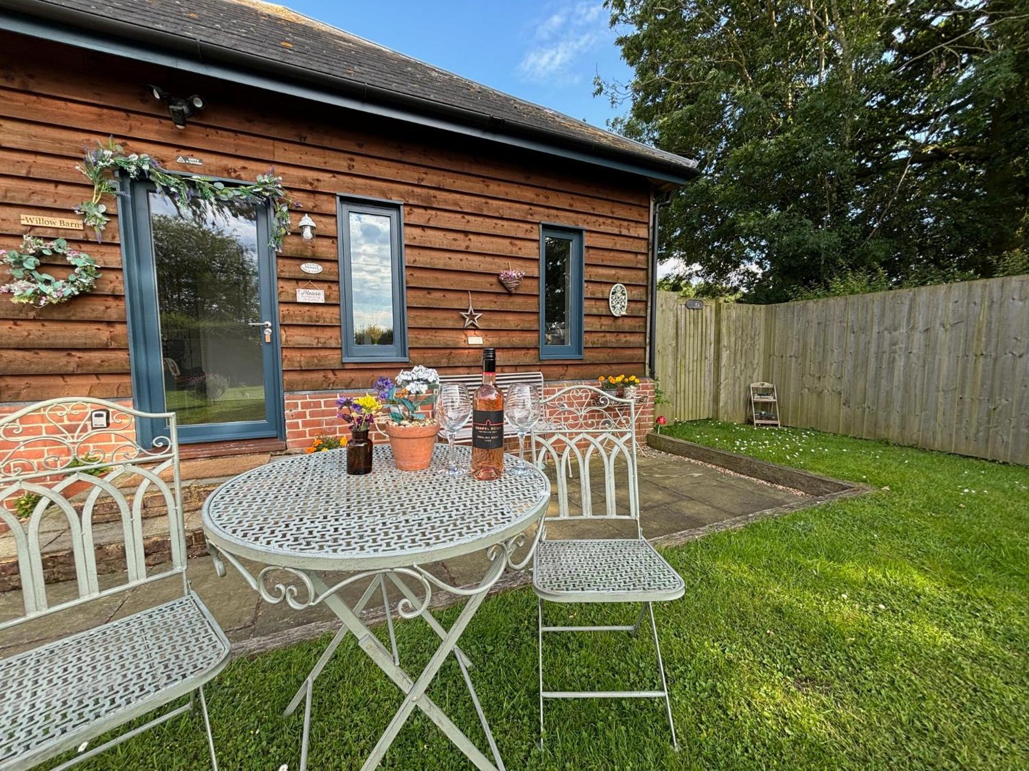 Willow Barn Luxury Countryside Accommodation In Bury St Edmunds Bury St. Edmunds Exteriör bild